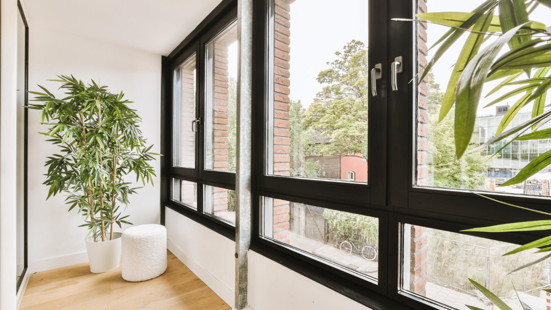 Fenêtres PVC, aluminium ou bois : quelle menuiserie choisir dans l’Eure ?