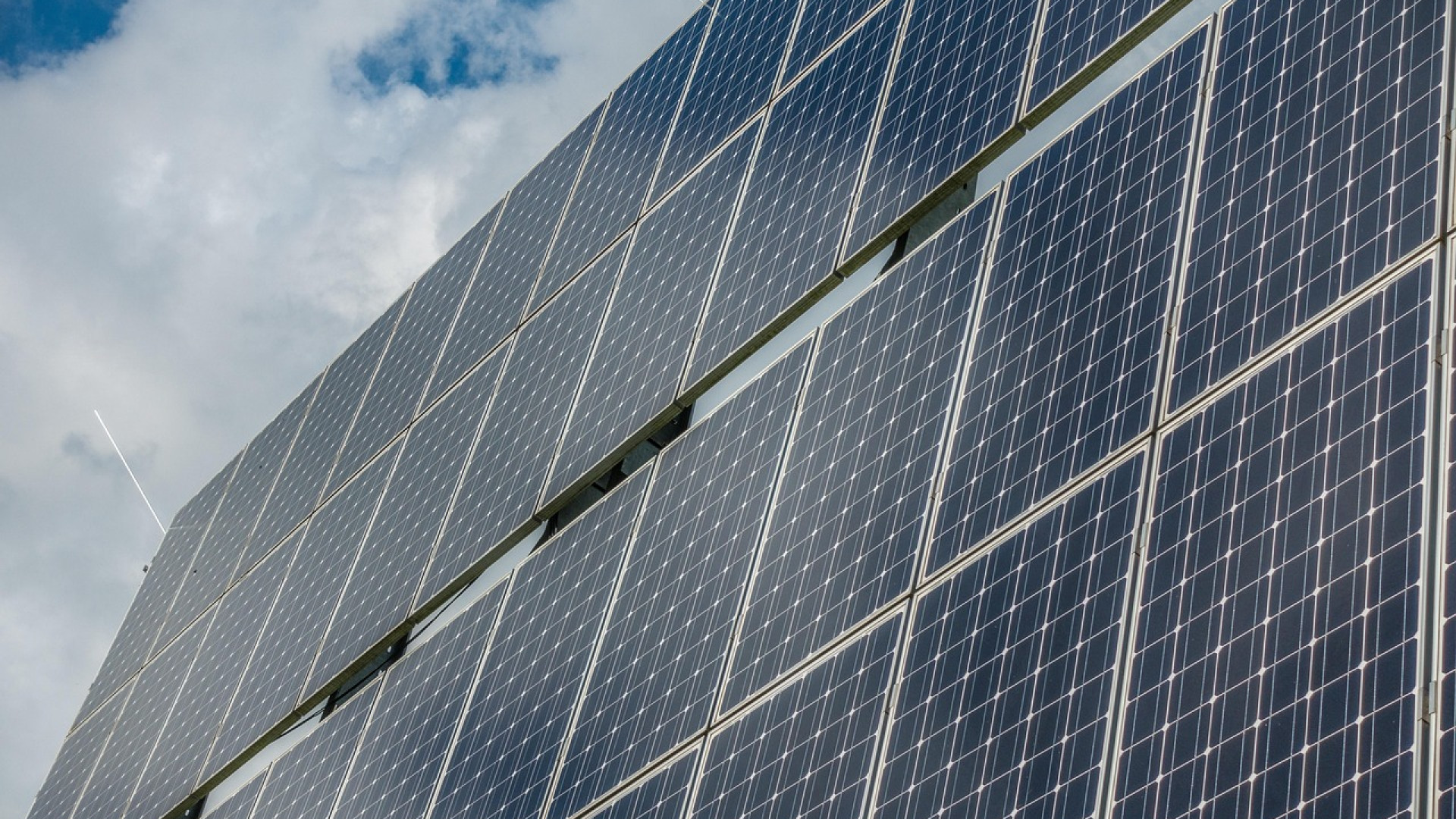 Panneaux solaires en toiture : ce que les propriétaires doivent vraiment savoir en 2026